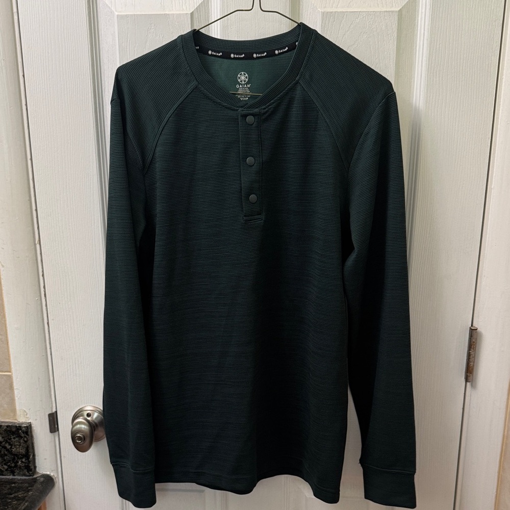 GAIAM Men's Dark Green Henley Shirt